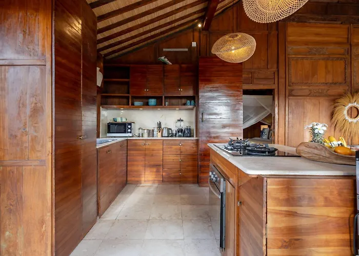 Kayu 4br By Santi Mnagement Villa