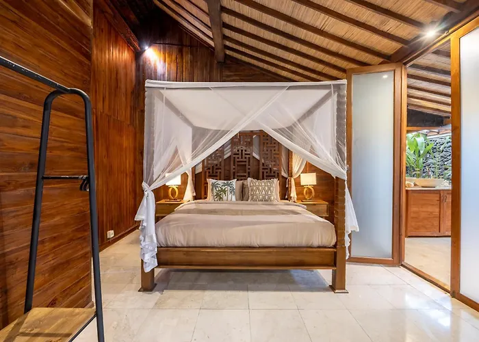 Kayu 4br By Santi Mnagement Villa *
