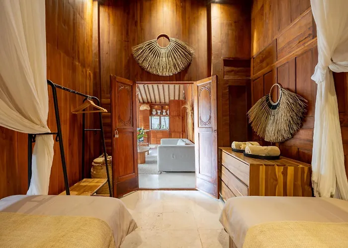 Villa Kayu 4br By Santi Mnagement