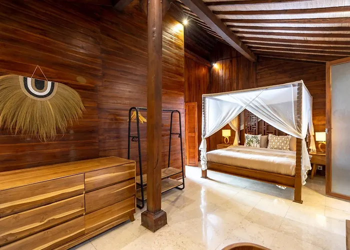 Kayu 4br By Santi Mnagement Canggu (Bali)