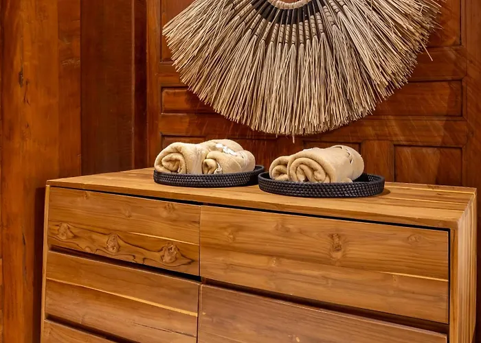Kayu 4br By Santi Mnagement Canggu (Bali)
